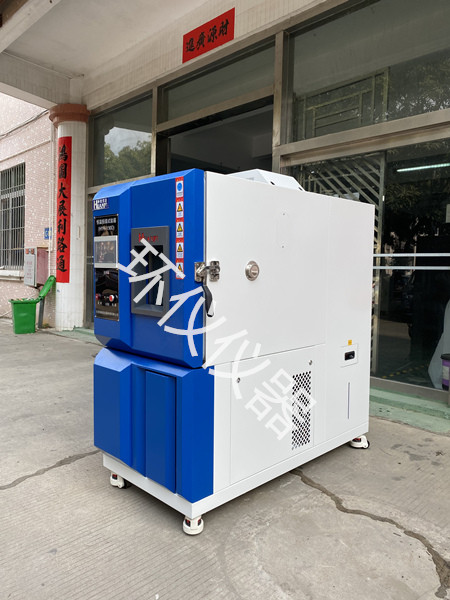 小型標準恒溫恒濕試驗箱