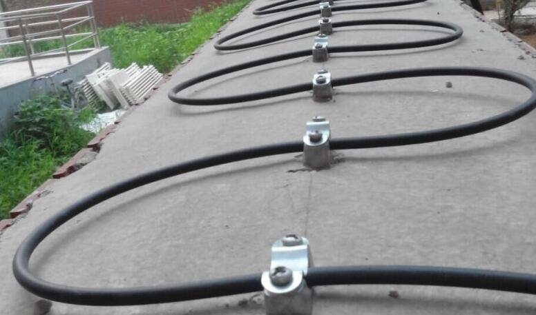 光纖振動(dòng)入侵探測器圖片